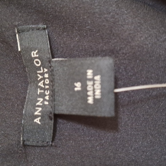 Little black dress with a twist. - Picture 2 of 3